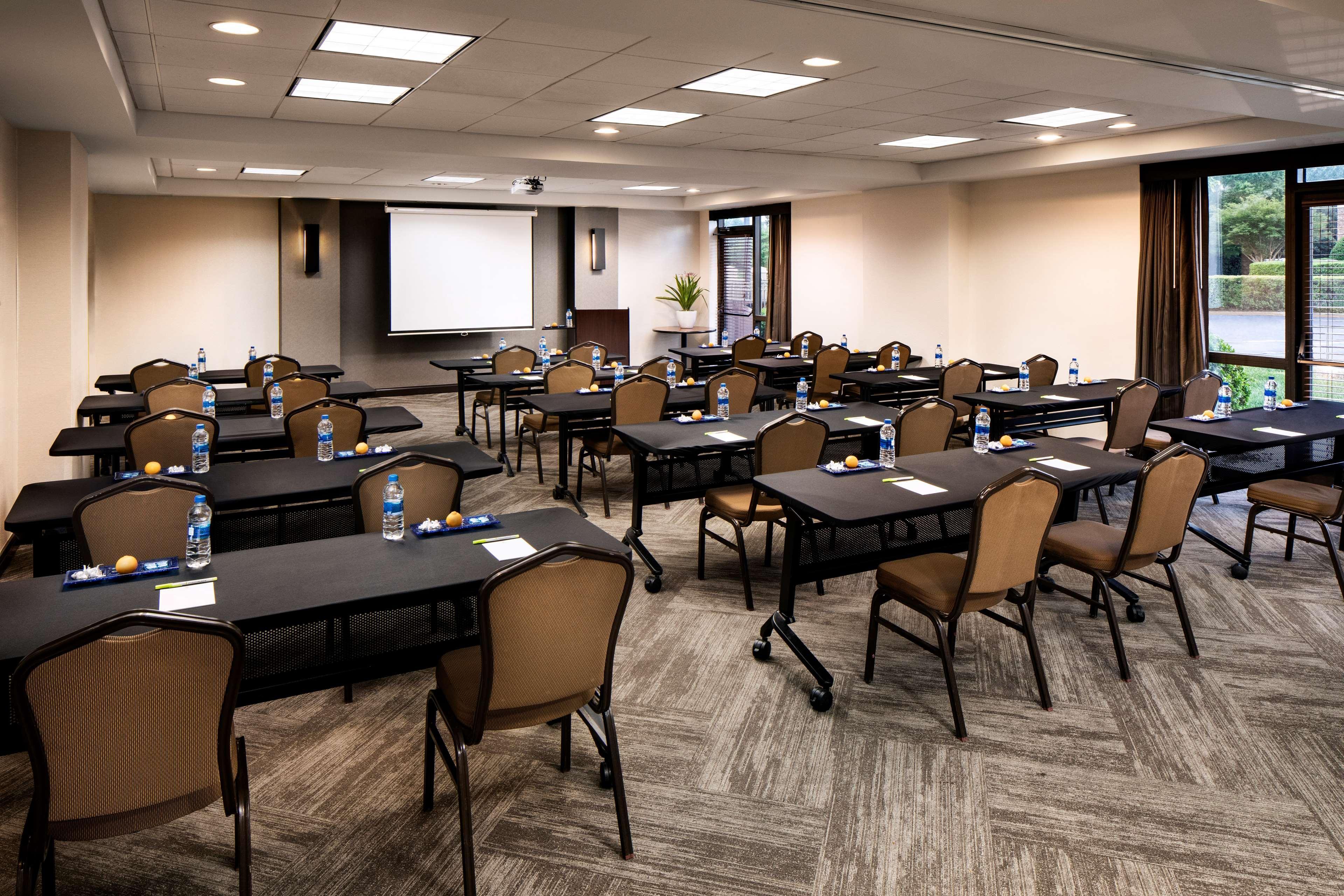 Hyatt Place Topeka Luaran gambar