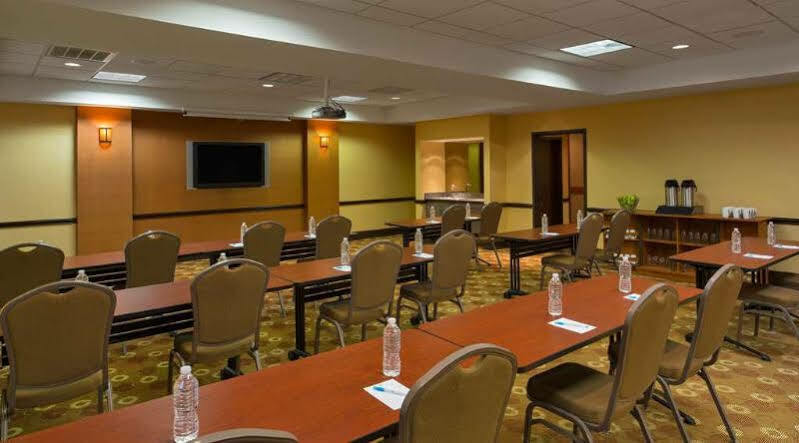 Hyatt Place Topeka Luaran gambar
